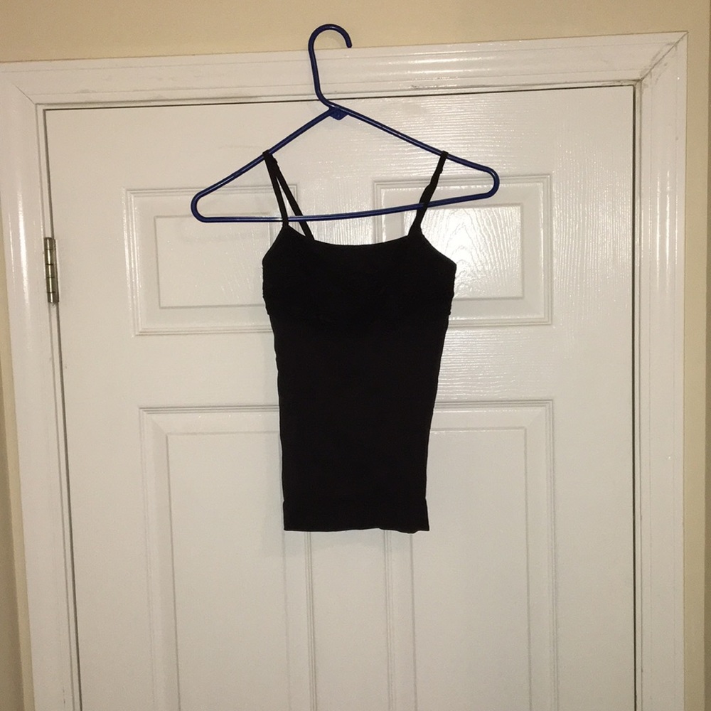 Am selling this very very nice tank top❤️❤️❤️❤️
